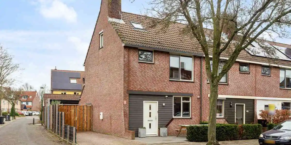 Hoekwoning